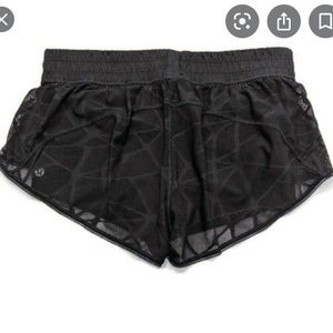 Lululemon black athletic mesh shorts (10)